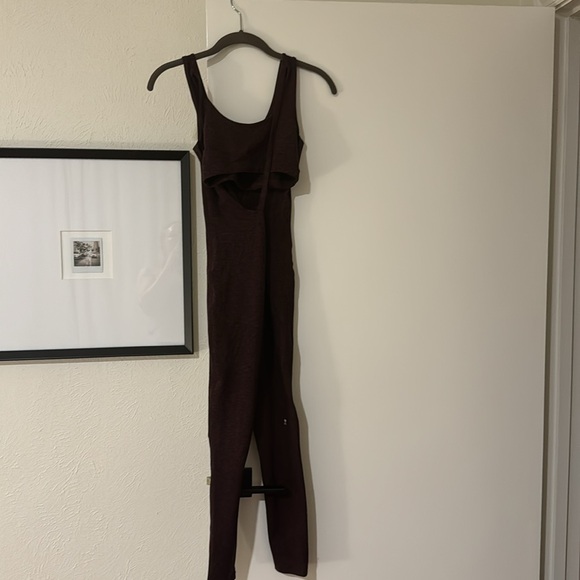 We Over Me - Flow Bodysuit in Burgundy Spacedye - Picture 2 of 6